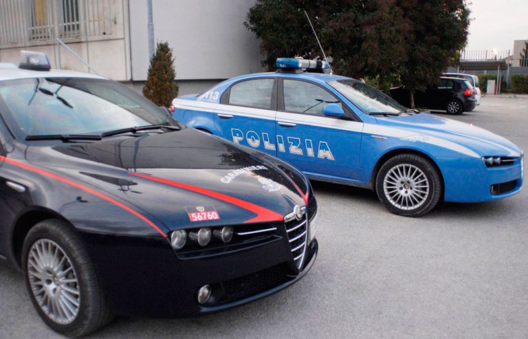 1705947247xinterforze-carabinieri-polizia-auto-588